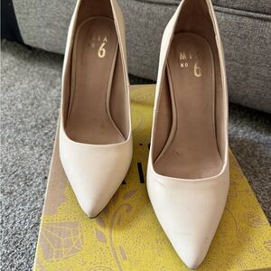 MIA Women's Classic Cream Heels